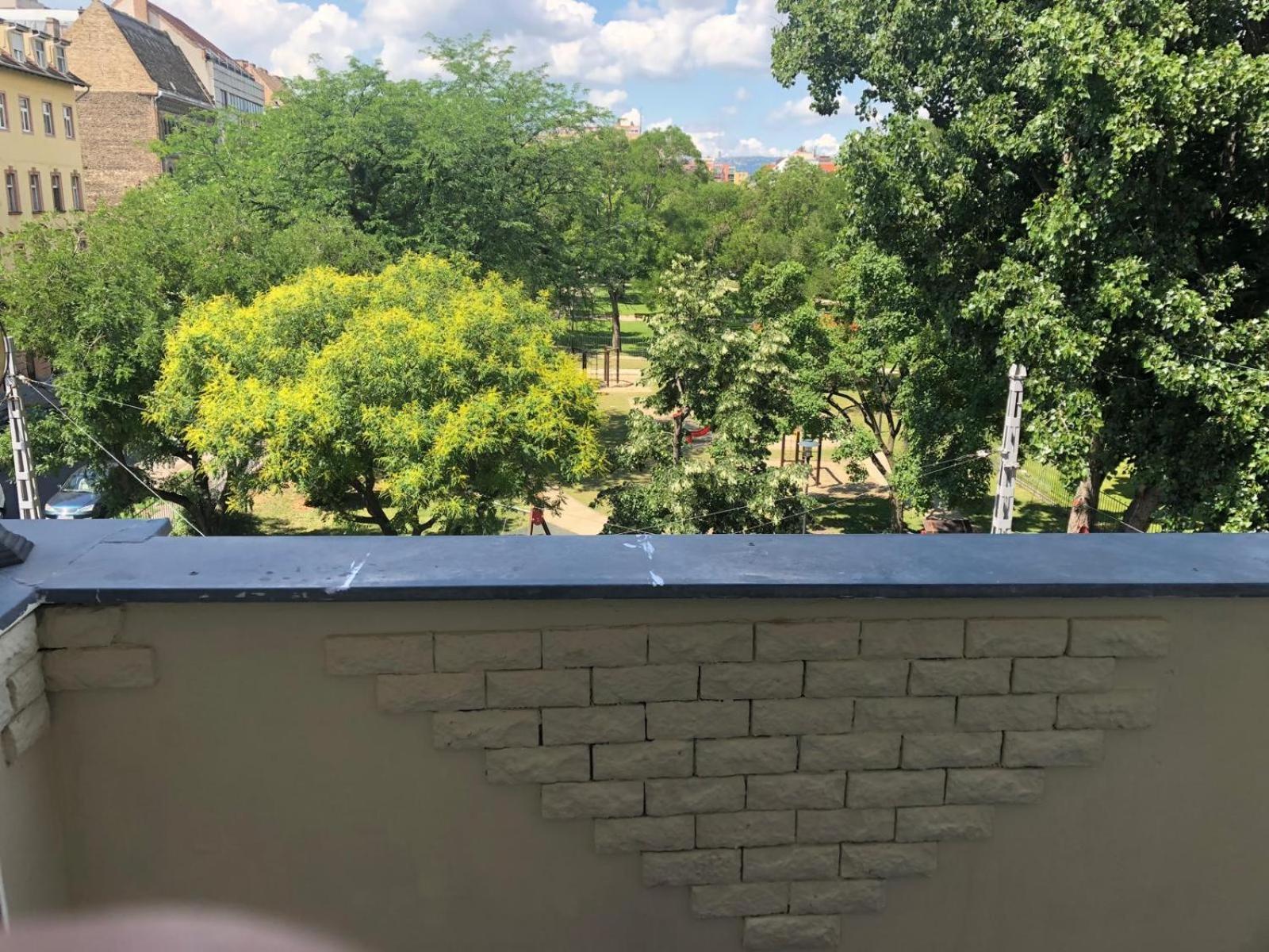 Kalvaria With Balcony, Free Parking And Ac Budapest Exterior photo